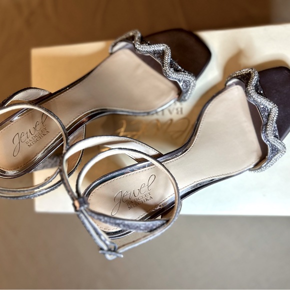Jewel Badgley Mischka Glitter block heel sandal 7 1/2 - Picture 4 of 12